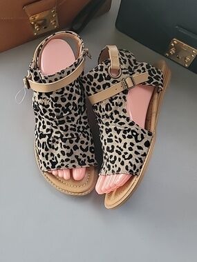 Blowfish Brisa Leopard Print Open-Toe Wedge Sandals 9